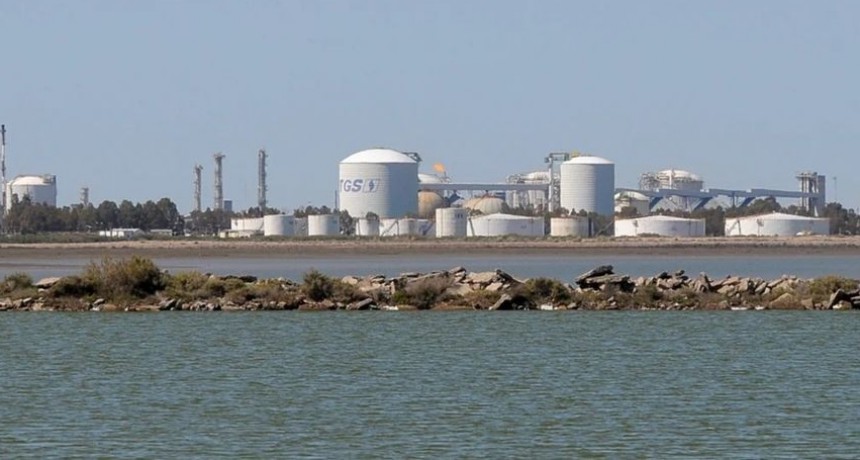 TGS mantiene su proyecto de GNL para el puerto de Bah&iacute;a Blanca