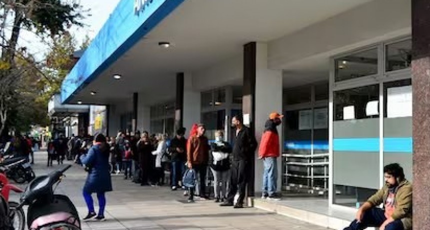 Anses oficializ&oacute; el aumento de 4,58 % para jubilaciones, pensiones y AUH