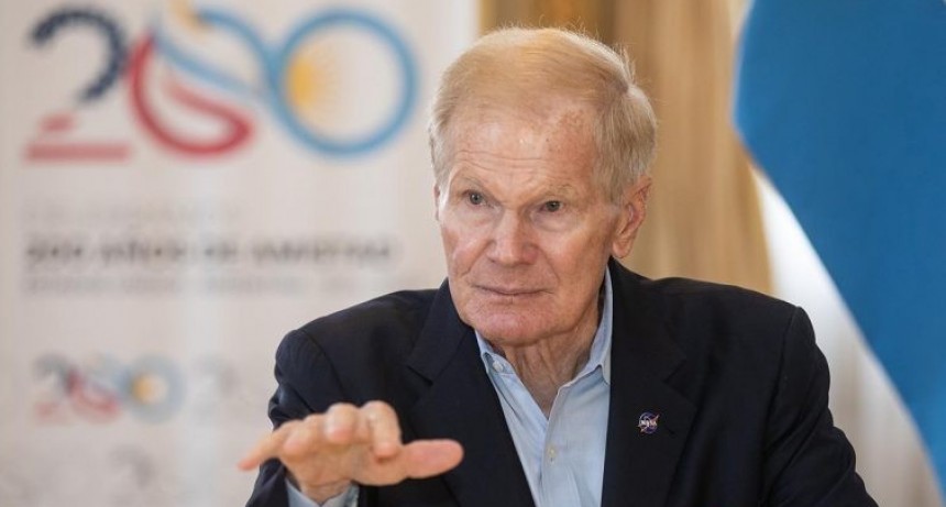 El titular de la NASA de visita por la Argentina, habl&oacute; sobre los ovnis: &laquo;el mes que viene nuestros cient&iacute;ficos presentar&aacute;n un informe