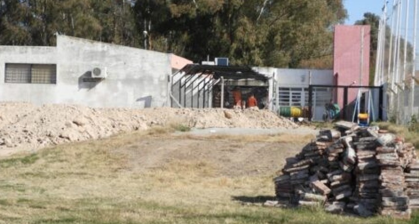 Con fondos del Programa Especial de Emergencia Educativa (PEED) dependiente del gobierno de la provincia de buenos aires comienza obra de ampliaci&oacute;n de la Escuela 502 con una inversi&oacute;n de m&aacute;s de 100 millones  