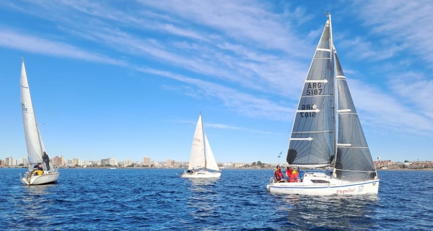 Se realiz&oacute; la regata &ldquo;Armada de la Rep&uacute;blica Argentina&rdquo; en Puerto Madryn