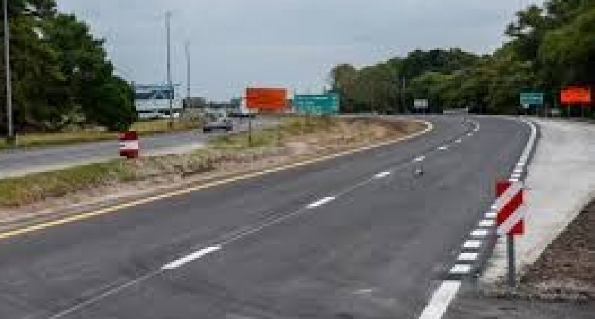 Kicillof inaugur&oacute; un nuevo tramo de las obras sobre la Ruta Provincial N&deg;11
