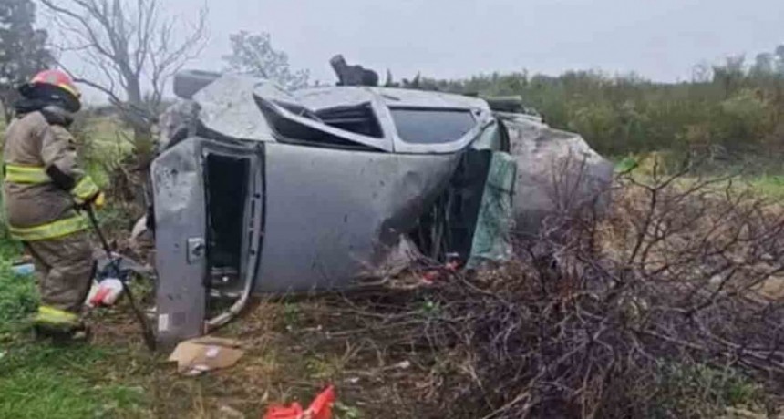 Volc&oacute; en la Ruta 229, a la altura de Villa El Porvenir