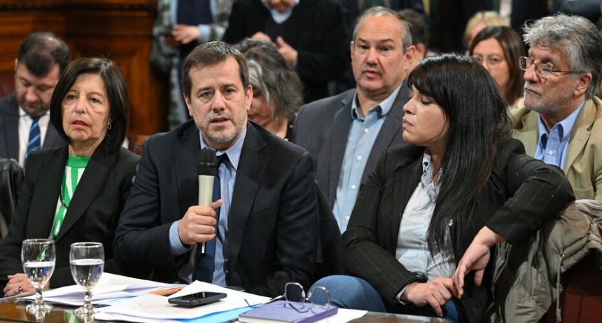 Oficialismo y oposici&oacute;n acordaron un proyecto para regular los alquileres temporarios