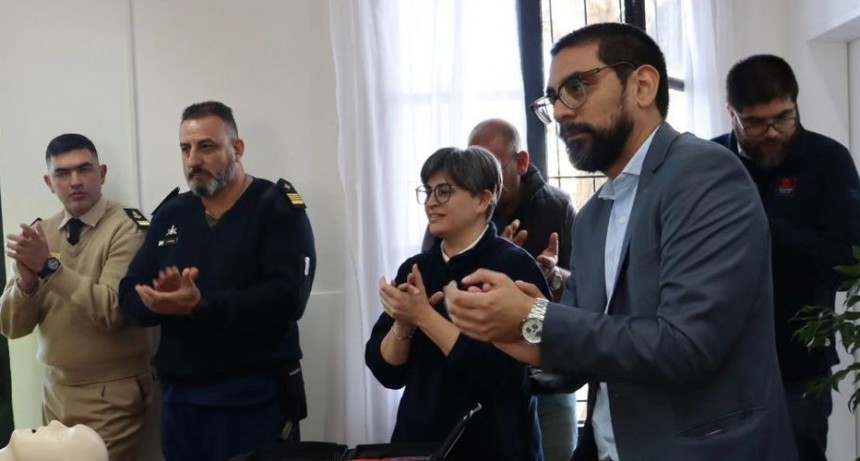 ?&lsquo;??&lsquo;??&lsquo;??&lsquo;??&lsquo;&raquo;?&lsquo;? ?&lsquo;??&lsquo;??&lsquo;&ordm;?&lsquo;??&lsquo;??&lsquo;??&lsquo;&ordm;: Incorporan equipo de Desfribilador Externo Autom&aacute;tico 