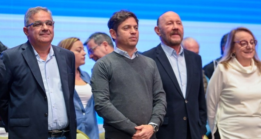 Kicillof: &ldquo;El modelo que nos quieren vender Bullrich y Milei tiene como protagonistas a los mismos que privatizaron YPF&rdquo;