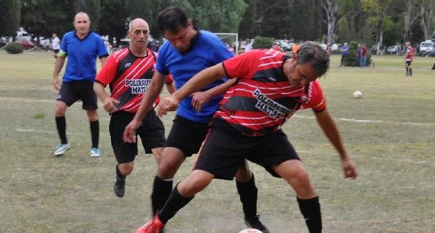Arde el Campeonato Senior de Futbol de veteranos