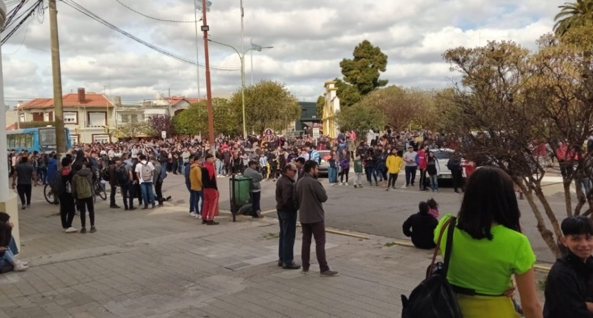 El fugaz paso de Milei por la ciudad!!