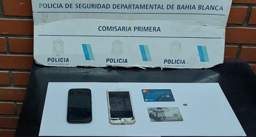 Allanaron la casa de la pareja que estafaba con tarjetas clonadas