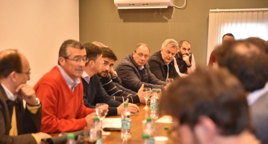 Intendentes radicales bloquearon una protesta de sus pares del PRO contra Kicillof