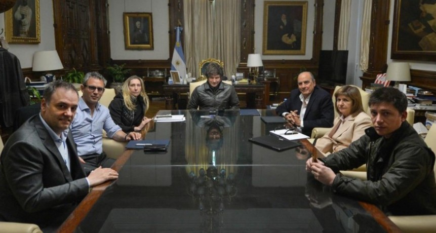 Santiago le avis&oacute; a Milei que el Gordo Dan encabeza una rebeli&oacute;n de tuiteros: "Ya no los puedo controlar"