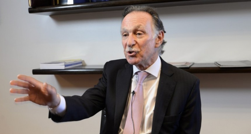 La C&aacute;mara de la Construcci&oacute;n esc&eacute;ptica con las promesas de obra p&uacute;blica de Milei