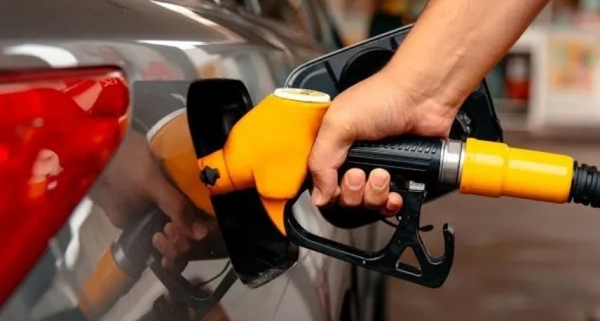 Quinto aumento de la nafta en menos de un mes: a cu&aacute;nto se fue el litro