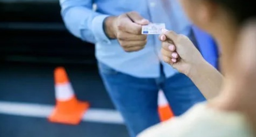 Licencias de conducir en la ciudad sin insumos