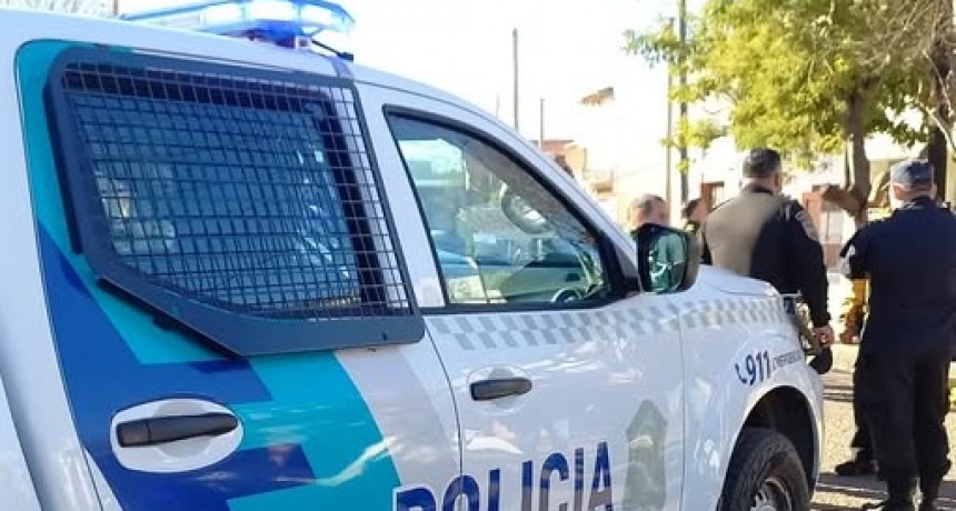 DETIENEN A UN MARINO POR EL ABUSO DE UNA OFICIAL DE LA BASE NAVAL