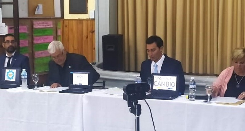 Elecciones 2023:Resumen del Primer Debate de Candidatos en Coronel Rosales"