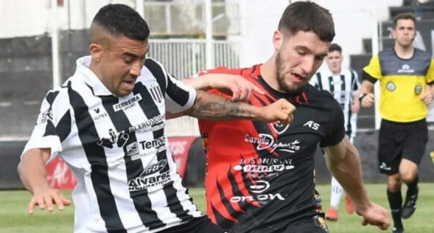 Sporting cay&oacute; en bah&iacute;a frente a Liniers en la primera fecha del torneo Federal