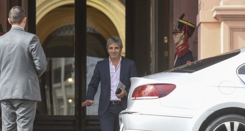 Caputo cierra una sucursal del Banco Naci&oacute;n en La Matanza tras el cruce de Espinoza con Galper&iacute;n