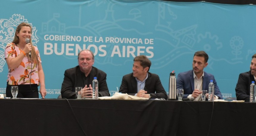 Kicillof encabez&oacute; un encuentro provincial de salud popular y comunitaria