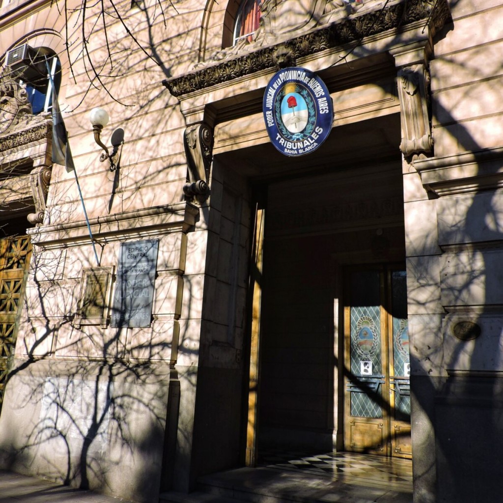 Condenan a dos hermanos por abusar de dos menores de edad en Punta Alta