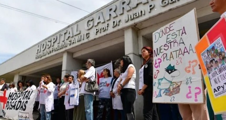 El Gobierno promulg&oacute; las leyes de financiamiento universitario y pedi&aacute;trico, pero posterg&oacute; su aplicaci&oacute;n