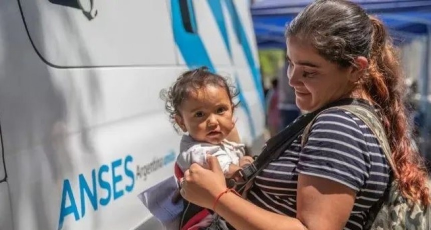 El extra de ANSES de $45.500 que cobran los AUH esta semana: todo lo que ten&eacute;s que saber