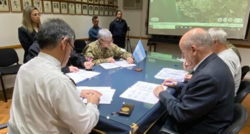 Actualizaci&oacute;n del protocolo de prevenci&oacute;n de incendios entre el Municipio, la Armada y Oiltanking