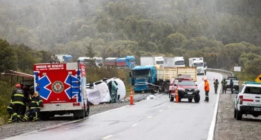 Accidente fatal en Villa La Angostura: al menos seis muertos confirmados