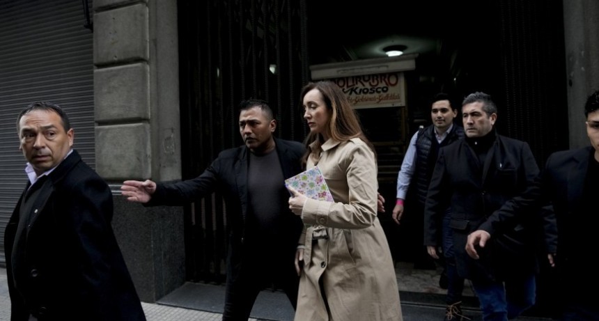 Villarruel dijo que la crisis se resuelve con una "tiran&iacute;a" y se diferenci&oacute; de Milei