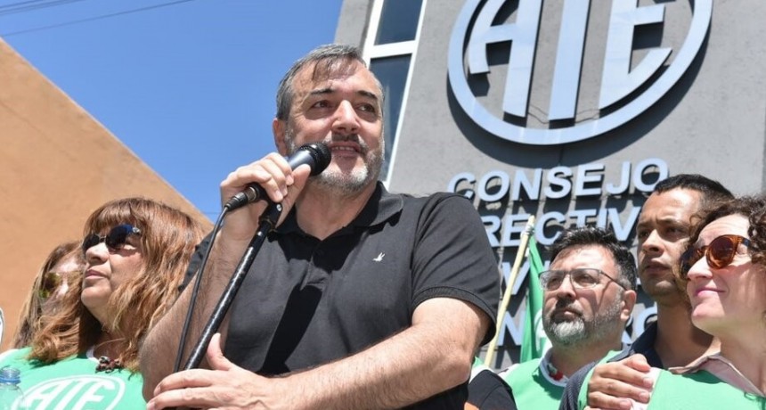 Los estatales se ponen en guardia por la posible ca&iacute;da del aguinaldo 