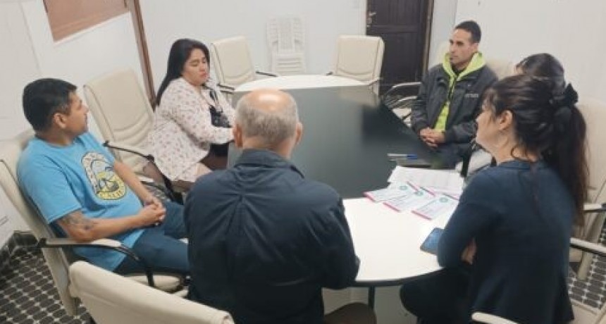 Uset entreg&oacute; nuevas ayudas econ&oacute;micas para emprendedores rosale&ntilde;os