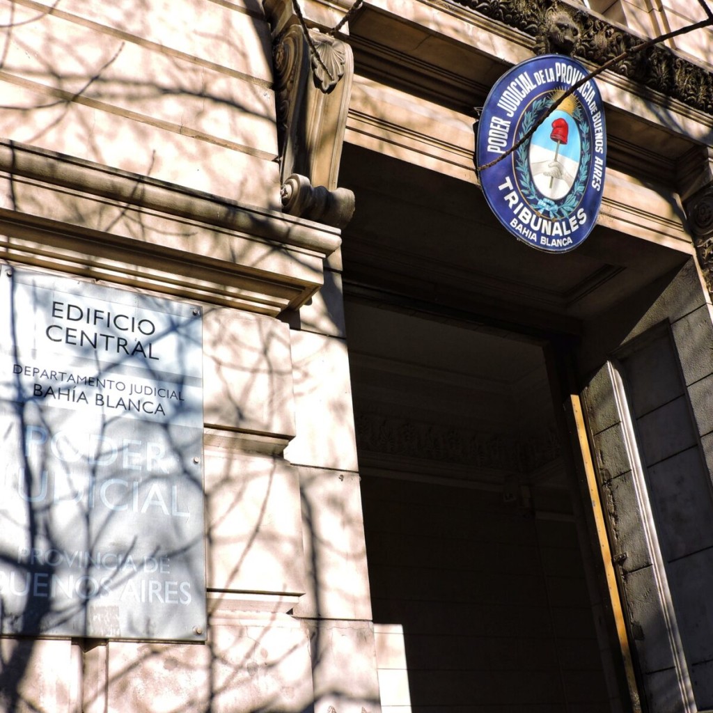 Juzgan a dos personas por el crimen de un hombre en Punta Alta