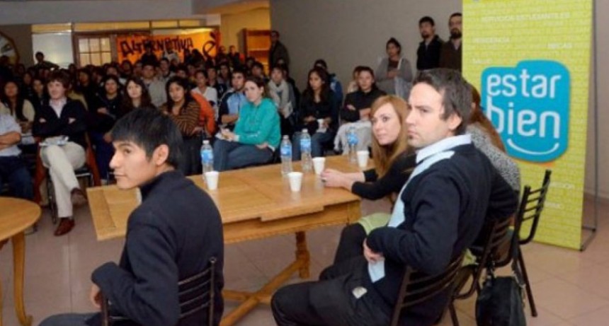 Desde el lunes 4 de diciembre se encuentran abiertas las inscripci&oacute;n para las Becas Coronel Rosales 2024