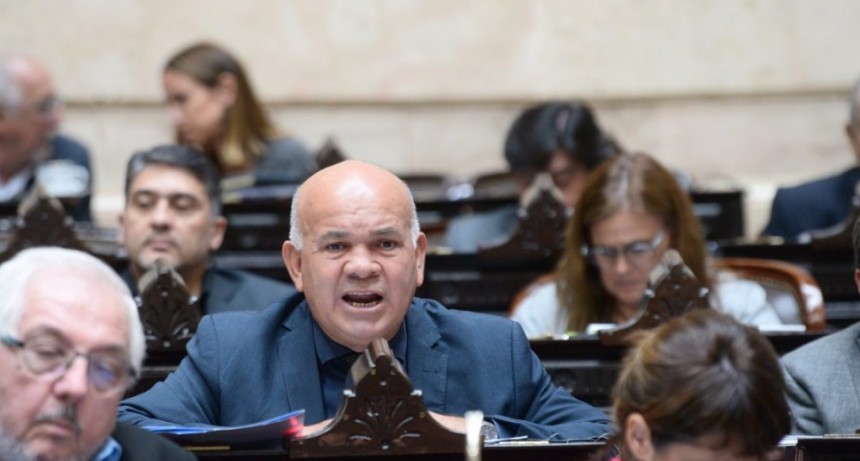  "Que ning&uacute;n argentino bien nacido admire a la criminal de guerra Margaret Thatcher"