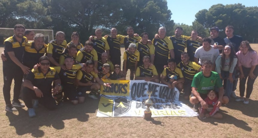 LA LIGA SENIOR DE FUTBOL VETERANOS TIENE SU PRIMER CAMPEON
