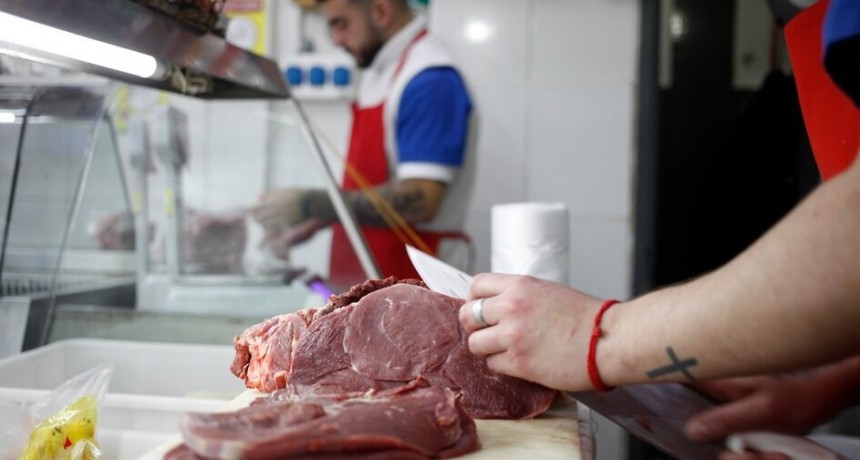 El intendente de Castelli fij&oacute; el precio de la carne 60 % m&aacute;s barata: "Que la libertad de mercado se vaya al carajo"