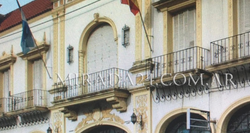 Premiaci&oacute;n a mejores promedios a la Sociedad Espa&ntilde;ola