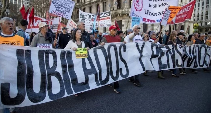 Organizaciones sociales se concentran hoy para unir reclamos contra Milei