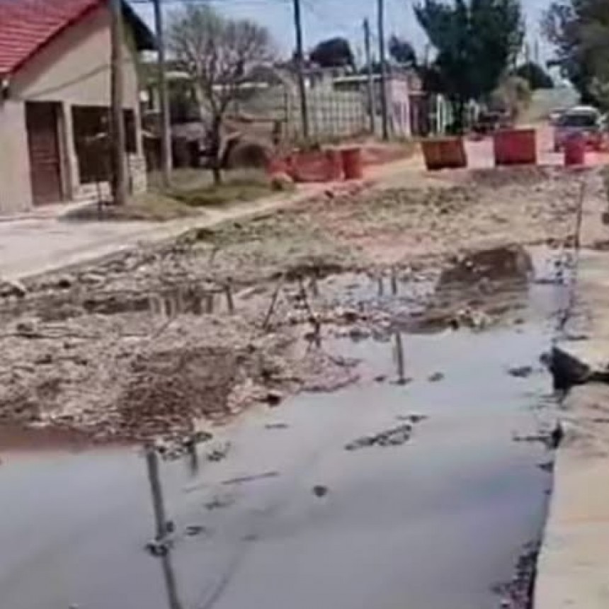 Obra en calle Salta, el Municipio emiti&oacute; comunicado.